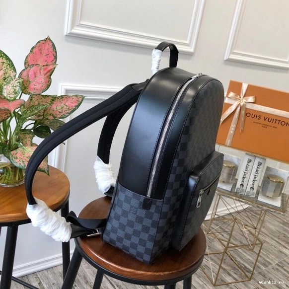 WIS JOSH Vuitton Louis 1202